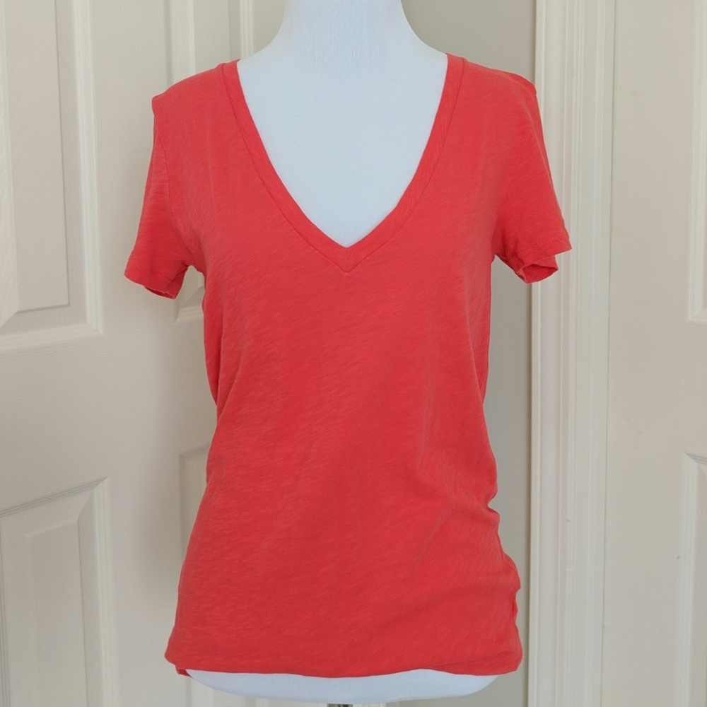 Madewell v-neck t-shirt bright coral size XS NWT